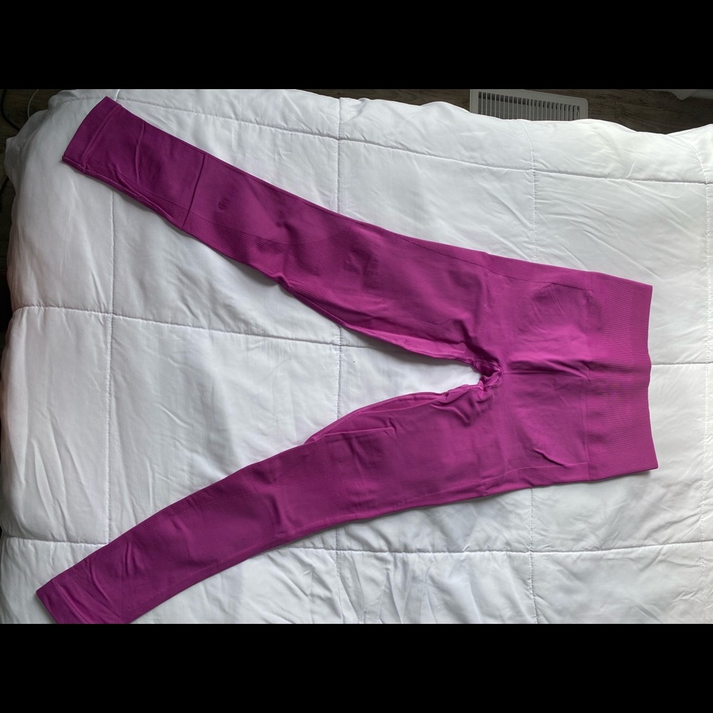Lululemon - Picture 2 of 3